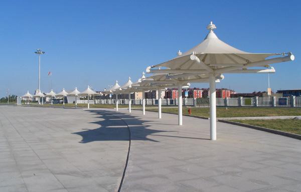 張拉膜結構長廊遮陽棚